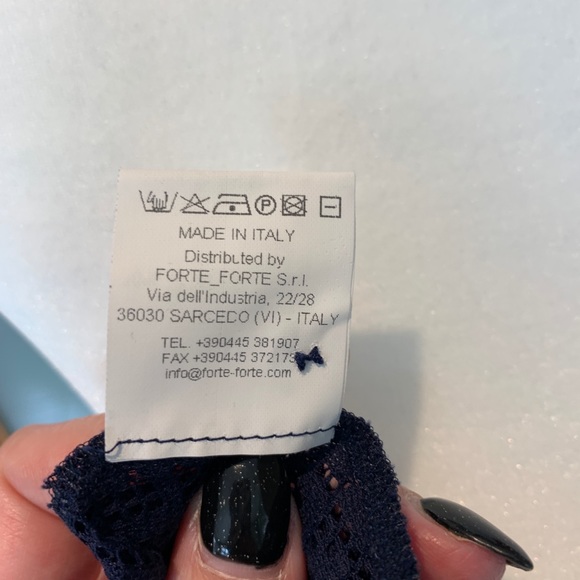 Lace top bought in Europe - Picture 3 of 9